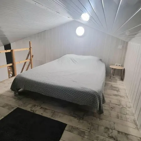 Grand studio au cœur de l'Auvergne Brassac-les-Mines Extérieur photo